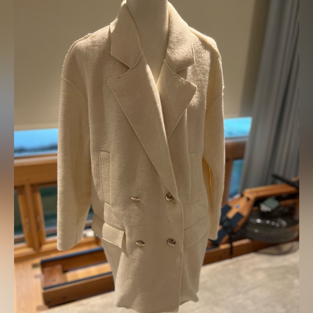 Ivory Zara Oversized Knit Blazer w Silver Buttons. Double breasted.
